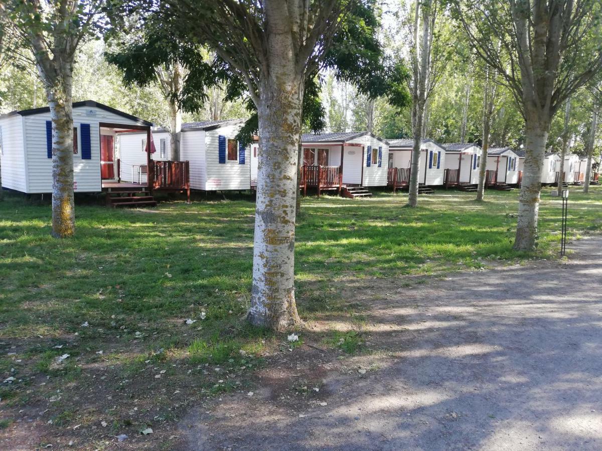 Hotel Camping El Tormes Alba De Tormes Exterior foto